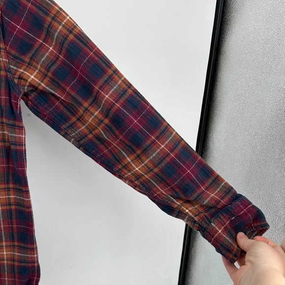 Eddie Bauer Outdoor Timeless Men's Checkered Flannel Shirt Burgundy/Navy SzS - Picture 4 of 14